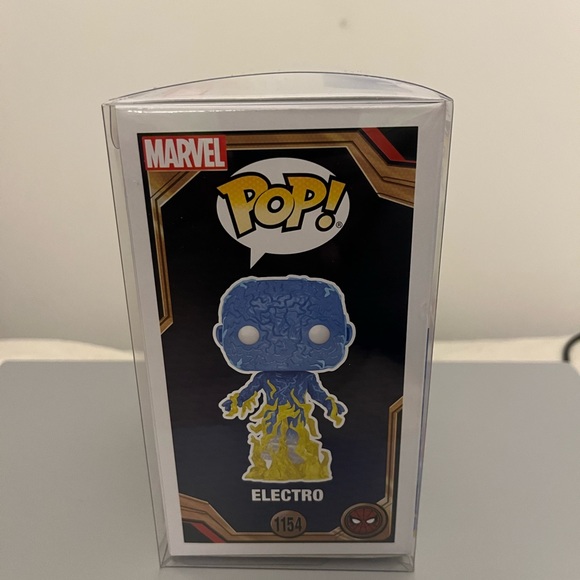 Spider-Man No Way Home Electro GITD #1554 Marvel Collector Corps Funko Pop 1154 - Picture 3 of 7